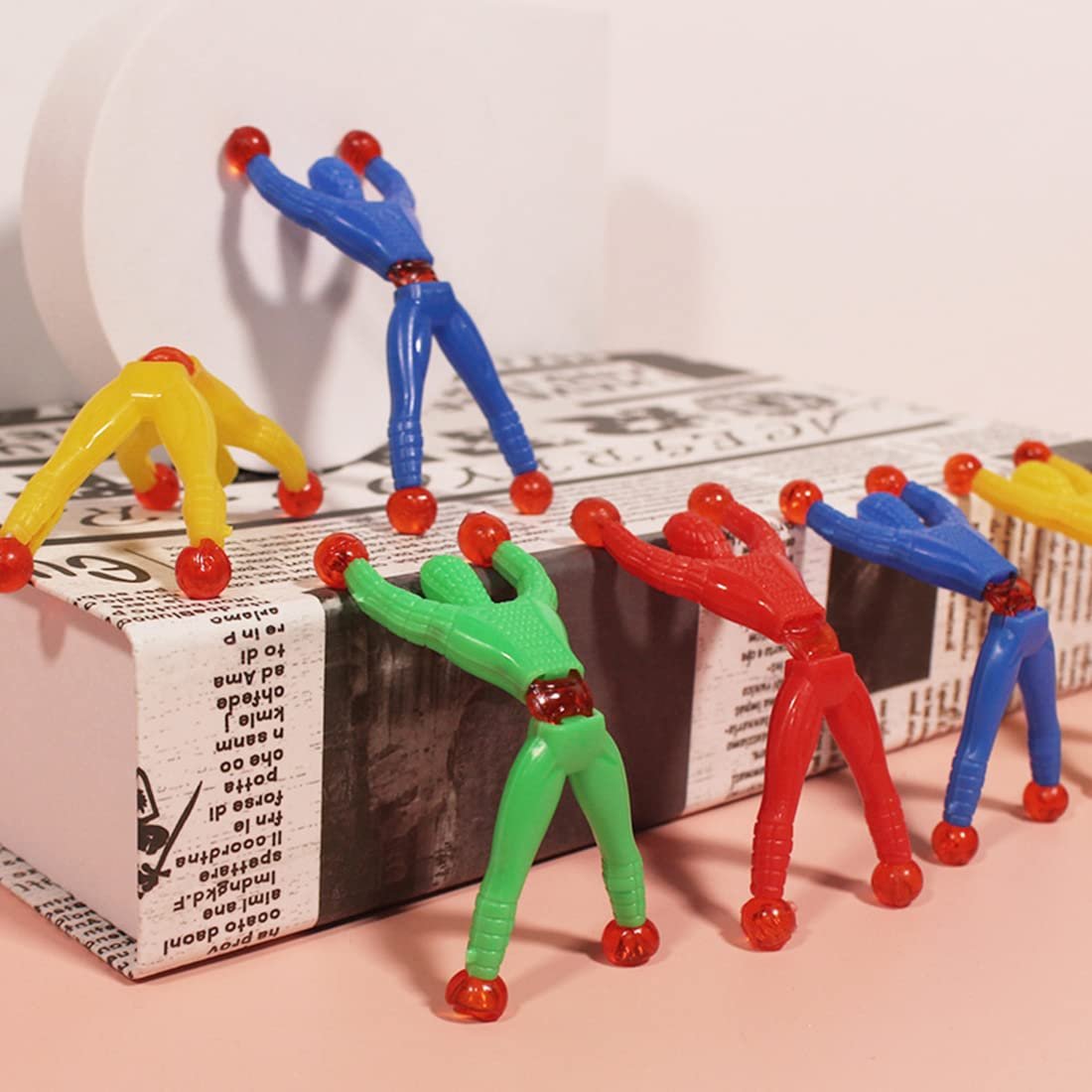 10 Stücke Fensterwanderer Crawler Männer Fensterkrabbler Klettermann Spielzeug Mehrfarbig Klebrige Wand Kletterer Rolling für Kinder Party - Image 3